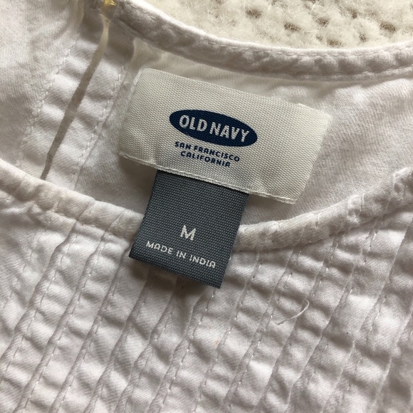 White sleeveless cotton top - Picture 3 of 7